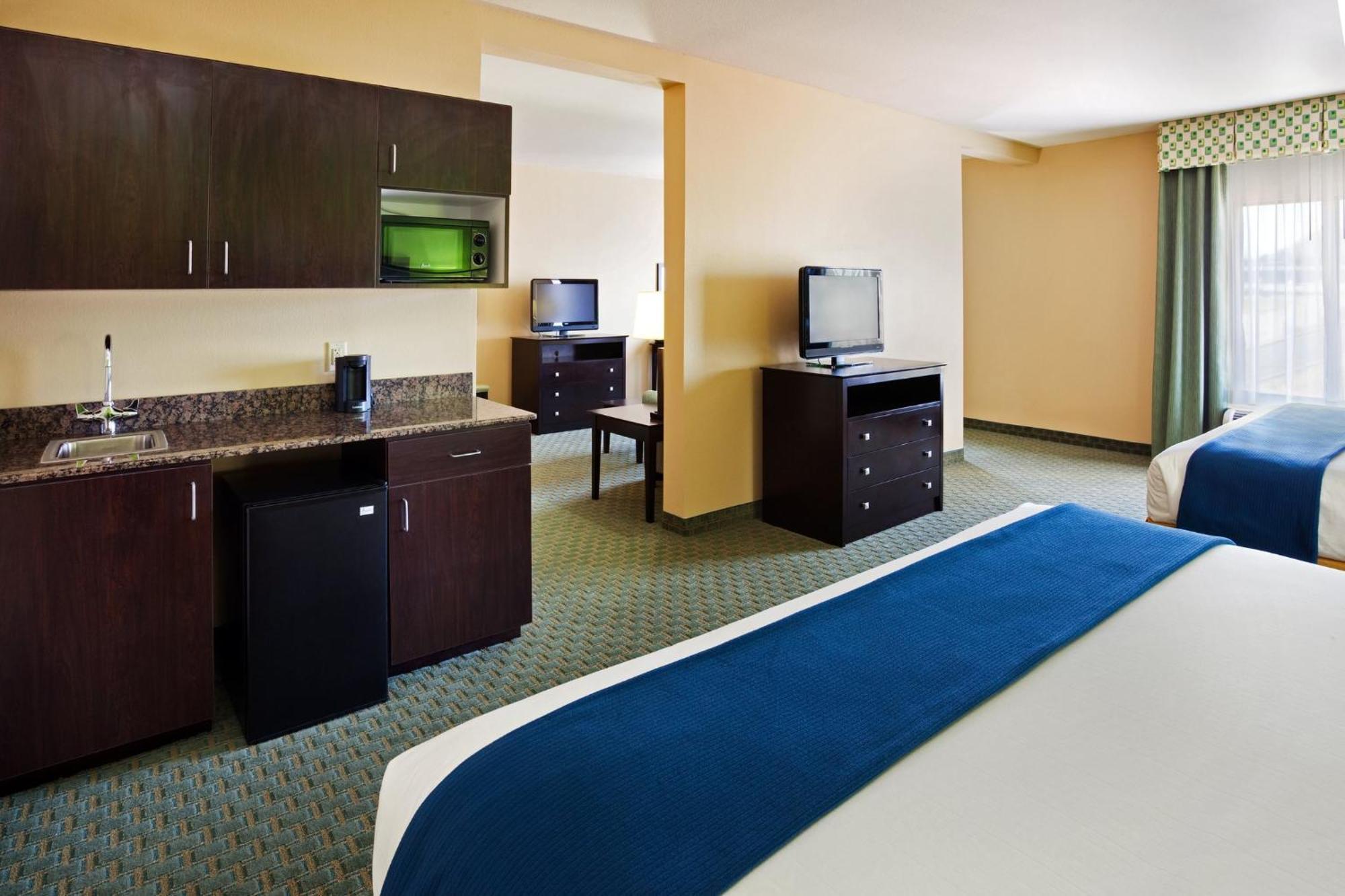 Holiday Inn Express Hotel & Suites Newport South By Ihg Екстер'єр фото